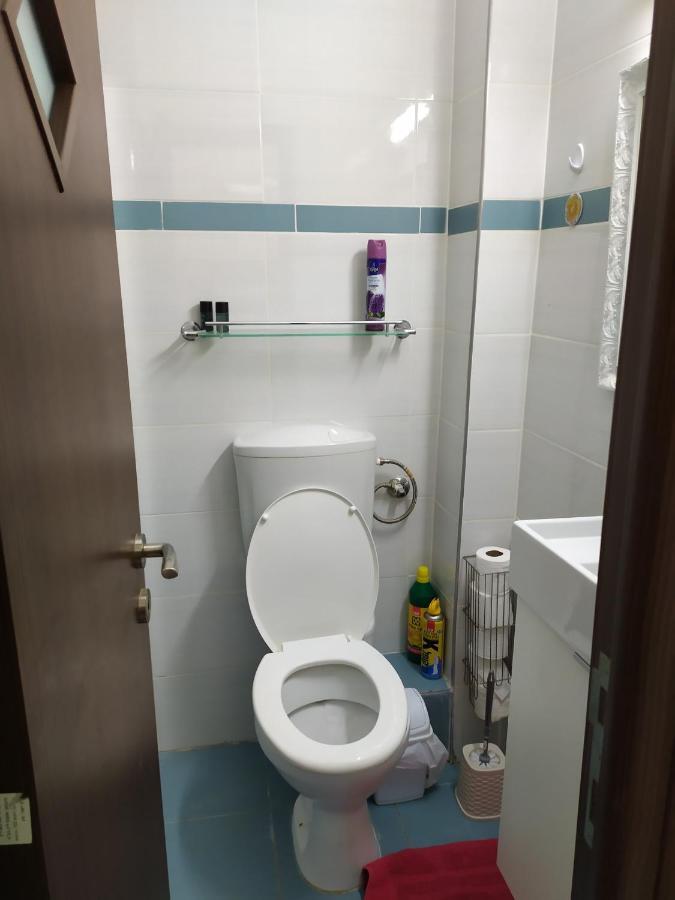 Nelly'S Housing Unit Apartment Eilat Bagian luar foto